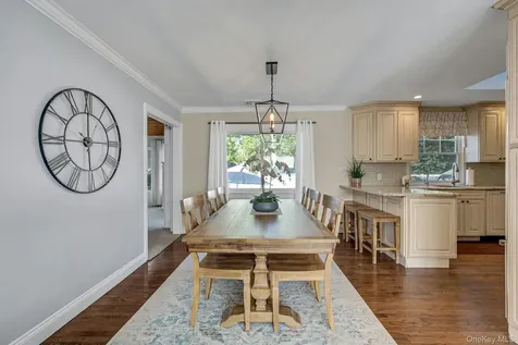 144 Thornbury Road E Scarsdale NY 10583