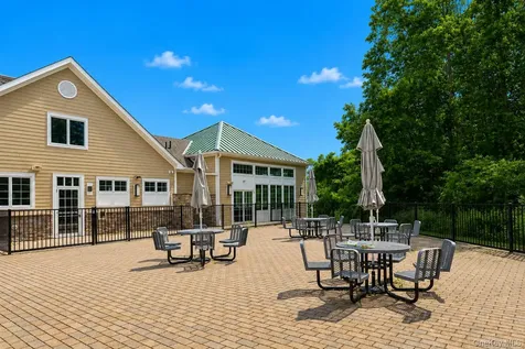 320 Hudson View Terrace Hyde Park NY 12538
