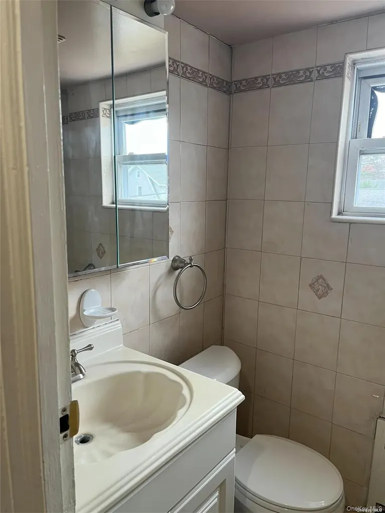 203 Rockaway Parkway Valley Stream NY 11580