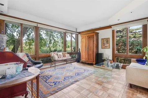 68 Woodbine Avenue Larchmont NY 10538