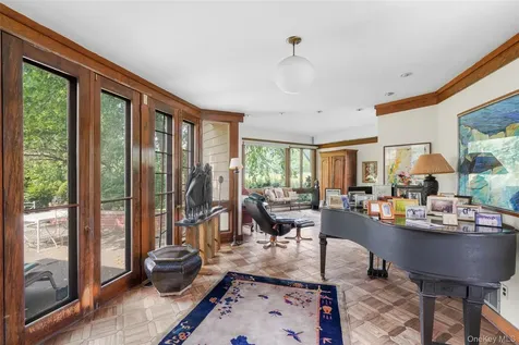 68 Woodbine Avenue Larchmont NY 10538