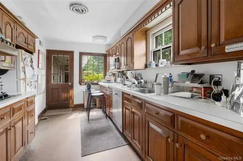 68 Woodbine Avenue Larchmont NY 10538