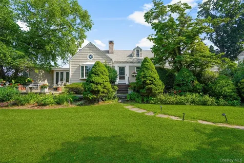 68 Woodbine Avenue Larchmont NY 10538