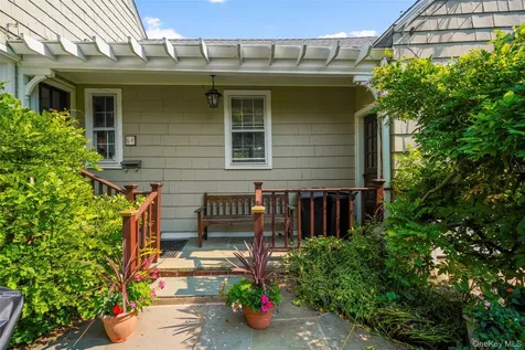 68 Woodbine Avenue Larchmont NY 10538