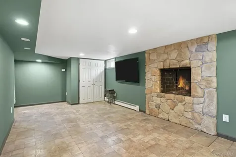 3122 Poplar Street Yorktown Heights NY 10598