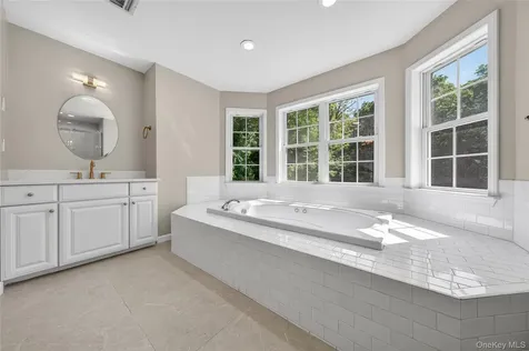 24 Northgate Goshen NY 10924