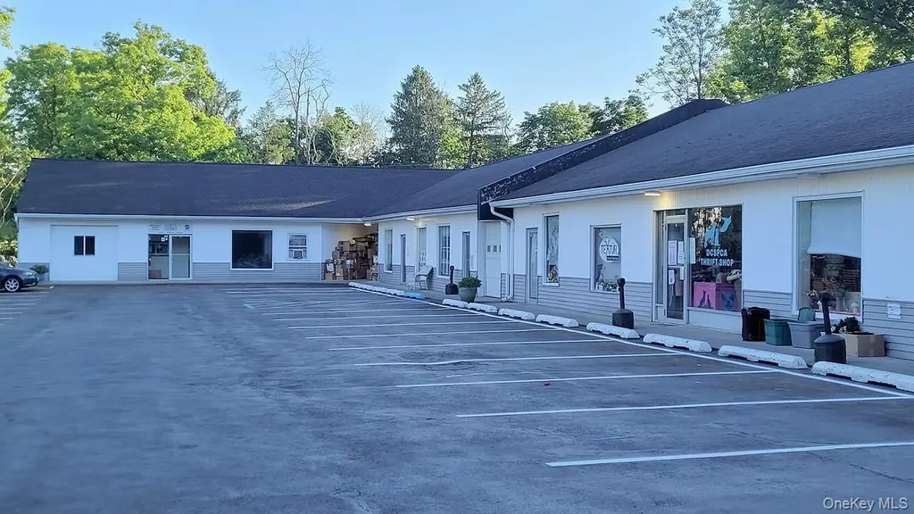 600 Violet Avenue Hyde Park NY 12538