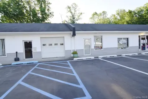 600 Violet Avenue Hyde Park NY 12538