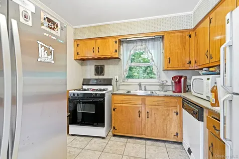 100 Pembrook Drive Yonkers NY 10710