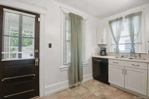 118 College Avenue Poughkeepsie NY 12603