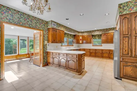 244 Store Hill Road Old Westbury NY 11568