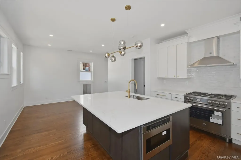 55 Stuyvesant Plaza Mount Vernon NY 10552