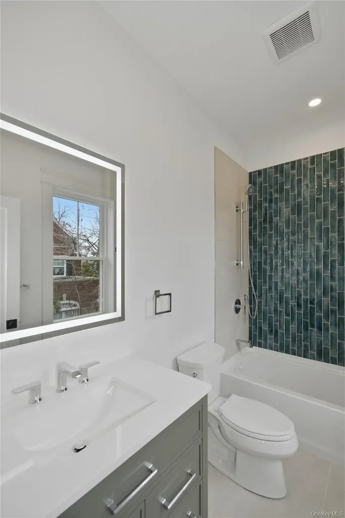 55 Stuyvesant Plaza Mount Vernon NY 10552