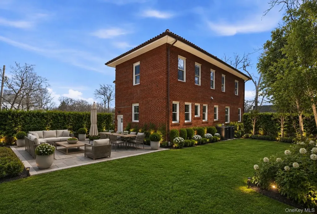 55 Stuyvesant Plaza Mount Vernon NY 10552