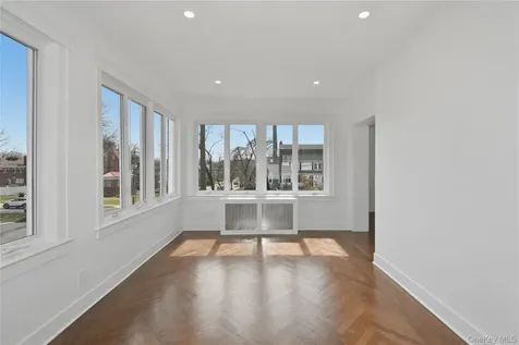 55 Stuyvesant Plaza Mount Vernon NY 10552