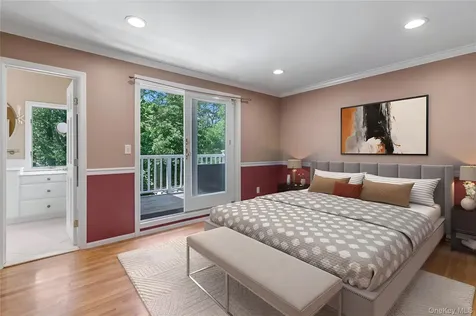 21 Martha Court Centerport NY 11721
