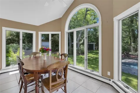 21 Martha Court Centerport NY 11721