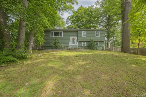 11 Guterl Terrace Pearl River NY 10965