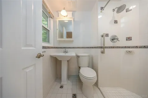 11 Guterl Terrace Pearl River NY 10965