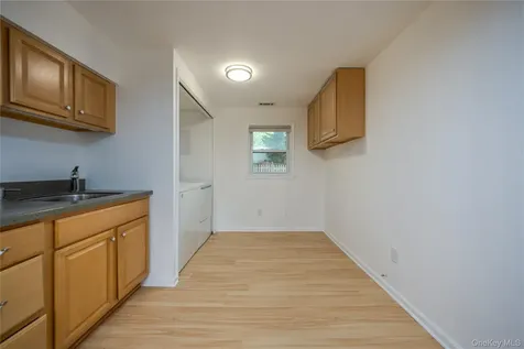 11 Guterl Terrace Pearl River NY 10965
