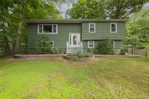 11 Guterl Terrace Pearl River NY 10965