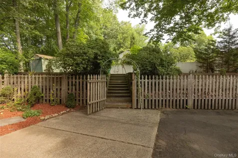 11 Guterl Terrace Pearl River NY 10965