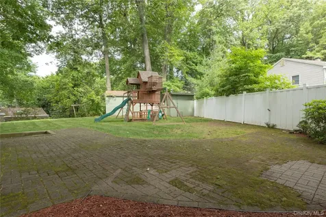 11 Guterl Terrace Pearl River NY 10965