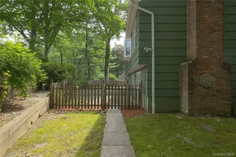 11 Guterl Terrace Pearl River NY 10965