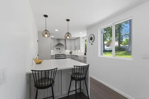 2 Bell Place Rye Brook NY 10573