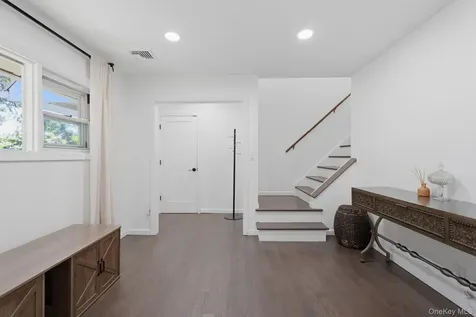 2 Bell Place Rye Brook NY 10573