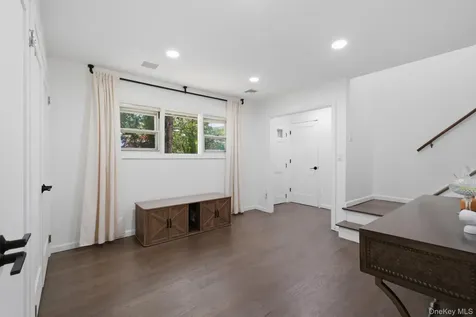 2 Bell Place Rye Brook NY 10573