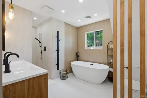 2 Bell Place Rye Brook NY 10573