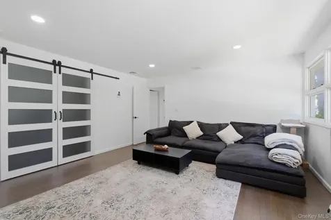 2 Bell Place Rye Brook NY 10573