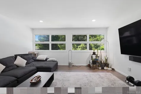 2 Bell Place Rye Brook NY 10573