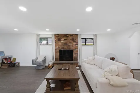 2 Bell Place Rye Brook NY 10573