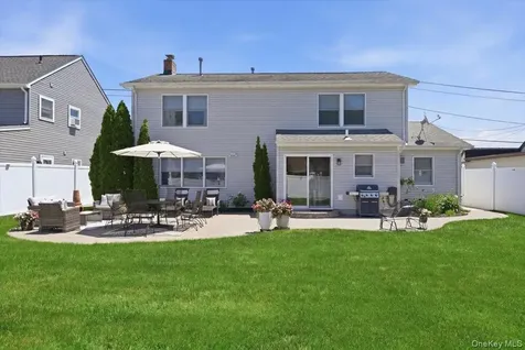 346 Seaford Avenue Massapequa NY 11758