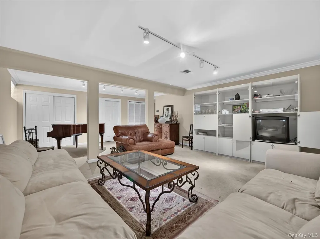 20 Fox Court Suffern NY 10901