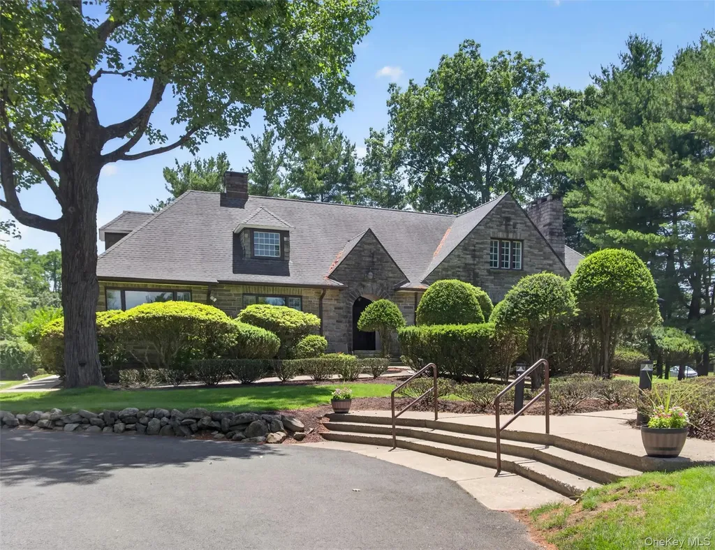 20 Fox Court Suffern NY 10901