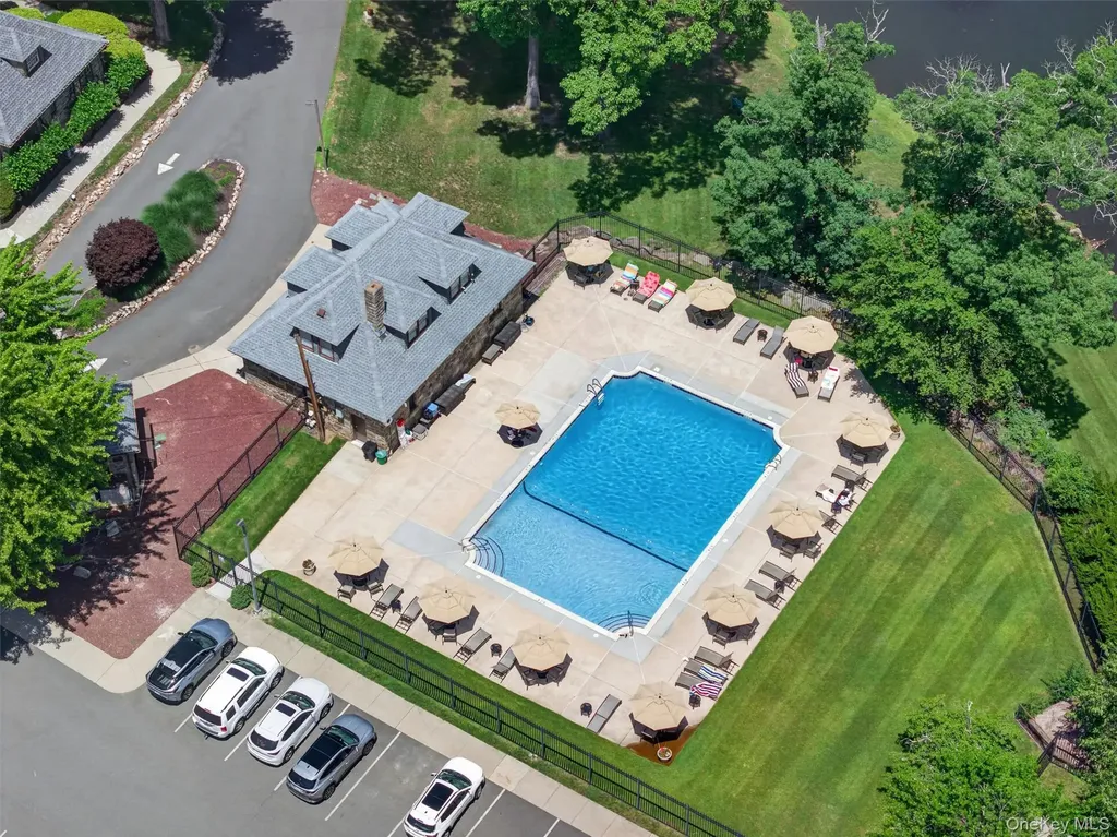 20 Fox Court Suffern NY 10901