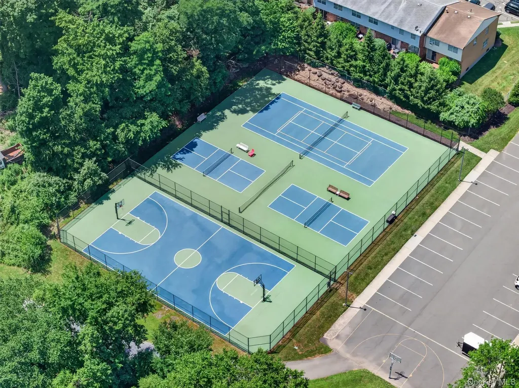 20 Fox Court Suffern NY 10901