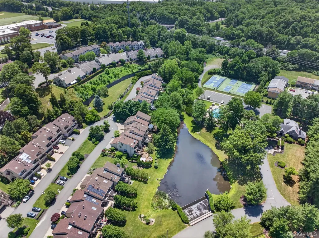 20 Fox Court Suffern NY 10901