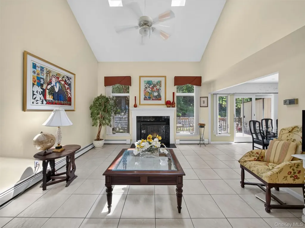 20 Fox Court Suffern NY 10901