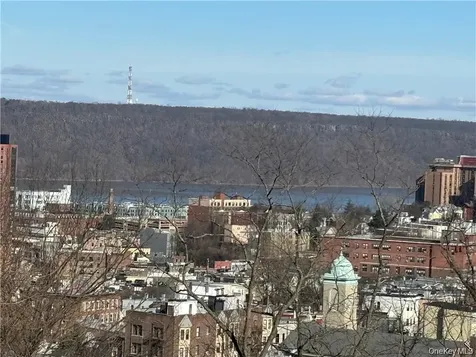 223 Glenbrook Avenue Yonkers NY 10705
