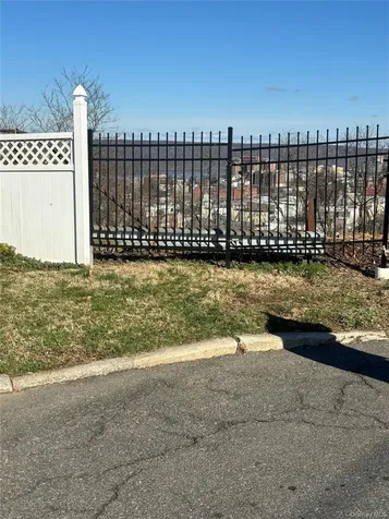 223 Glenbrook Avenue Yonkers NY 10705