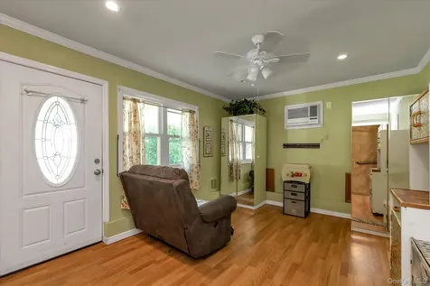 2484 Lindy Road Westbury NY 11590