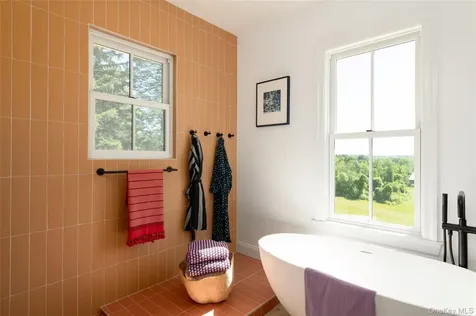 1838 River Road West Coxsackie NY 12124