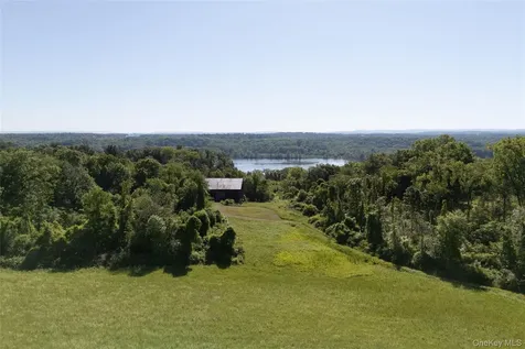 1838 River Road West Coxsackie NY 12124
