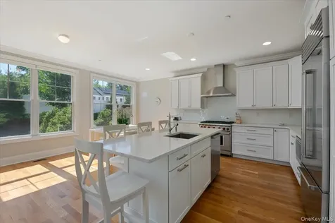 238 Coach Drive Woodbury NY 11542