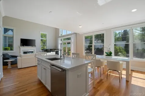 238 Coach Drive Woodbury NY 11542