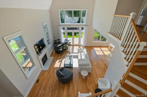 238 Coach Drive Woodbury NY 11542